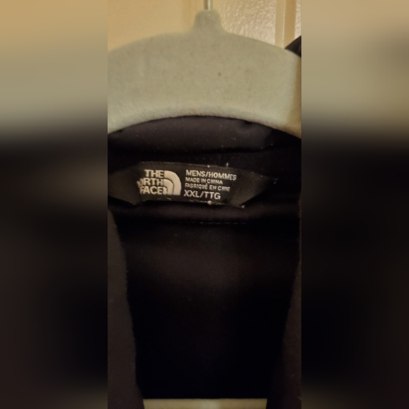 2xl MENS NORTH FACE VEST - Picture 4 of 7